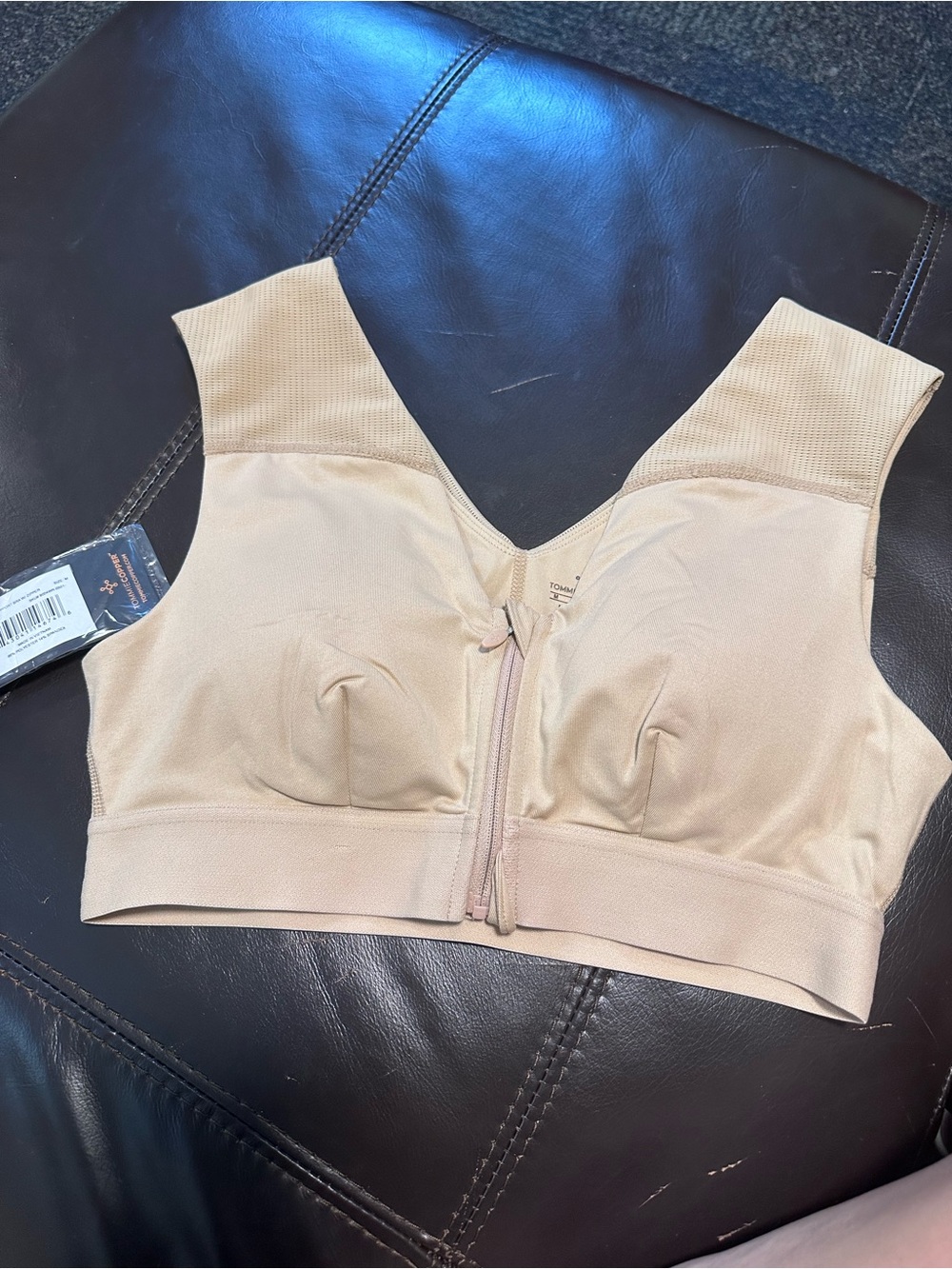 Front-Zip Comfort Bra in Nude/Beige